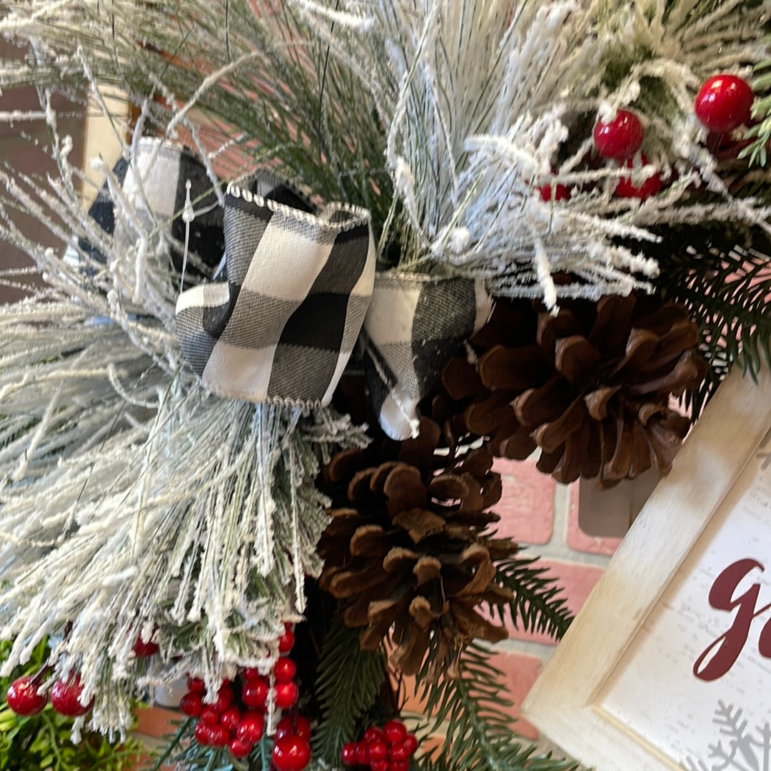 Winter Greetings Wreath -