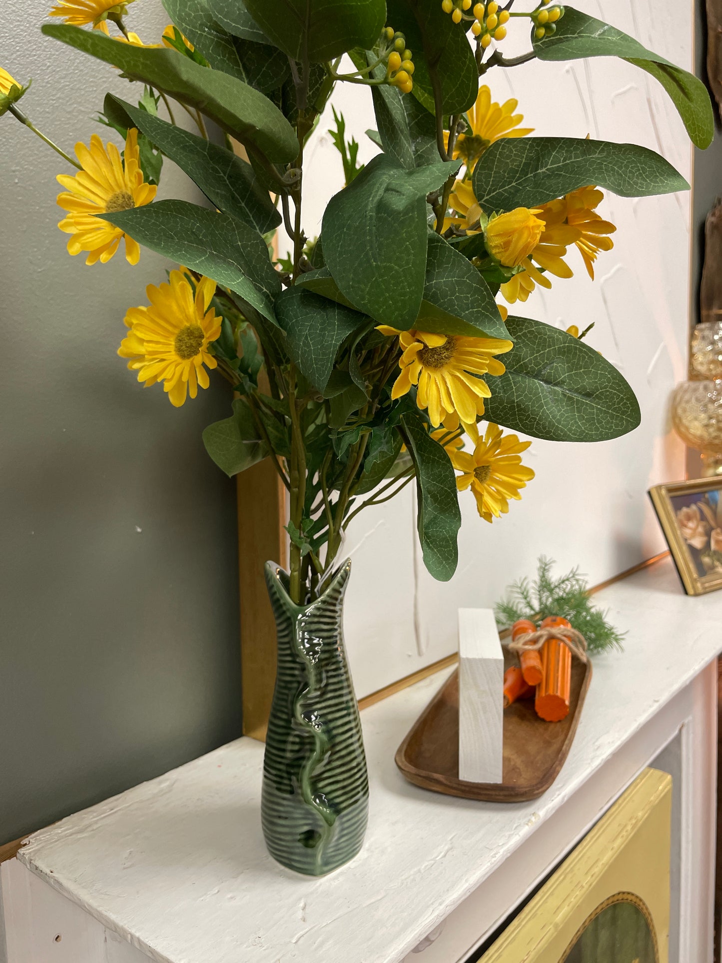 Green Leaf Vase