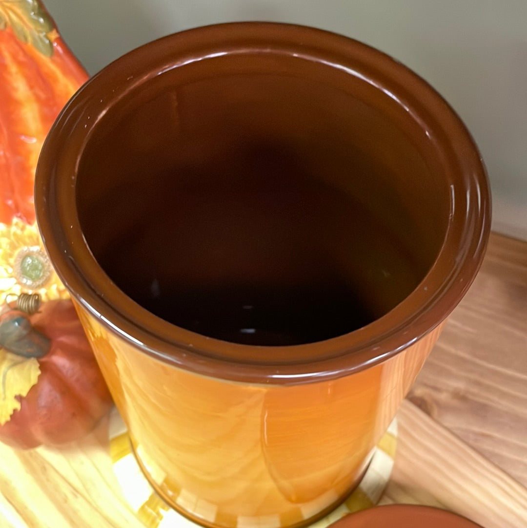 Acorn Topped Canister