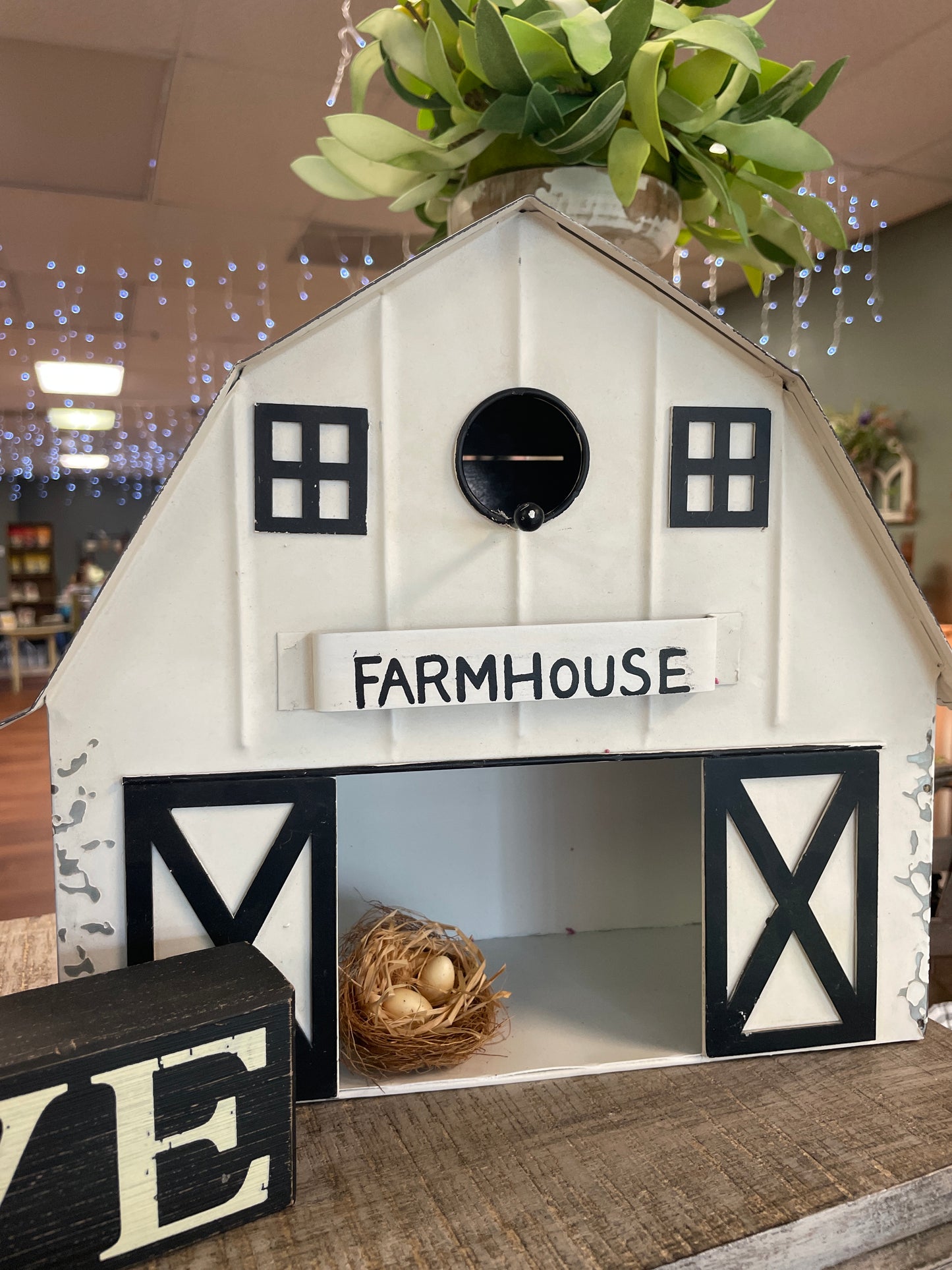 Farmhouse Birdhouse