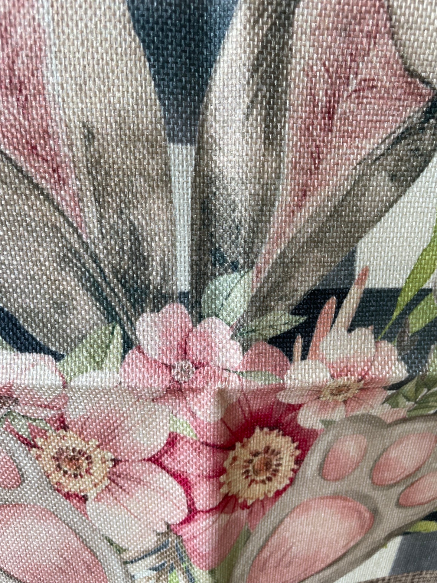Garden Flag - Bunny Feet Welcome