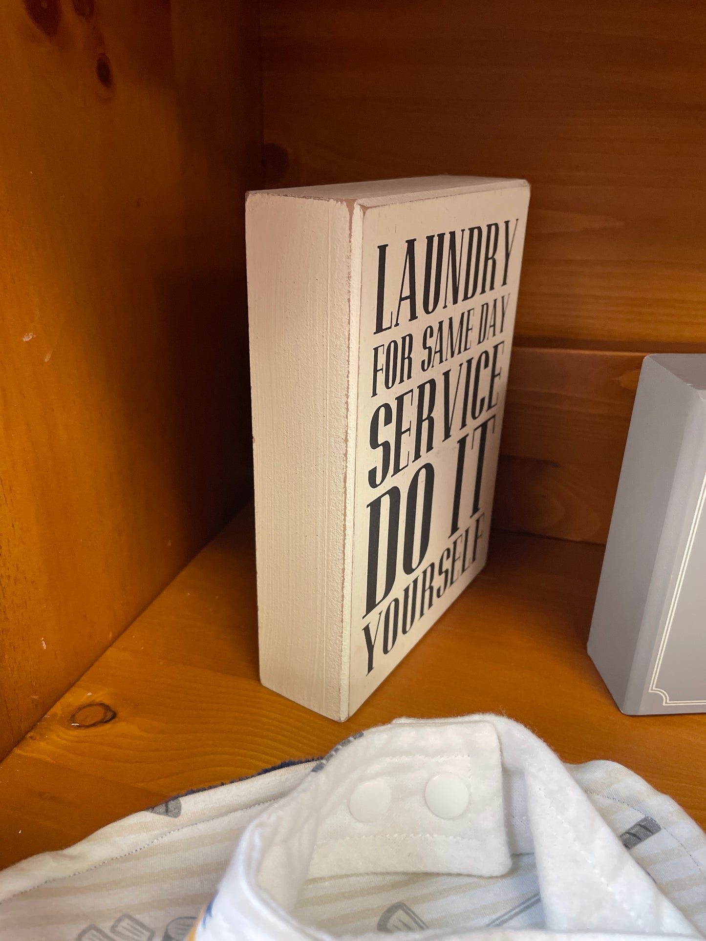 Laundry Same Day Service - word block