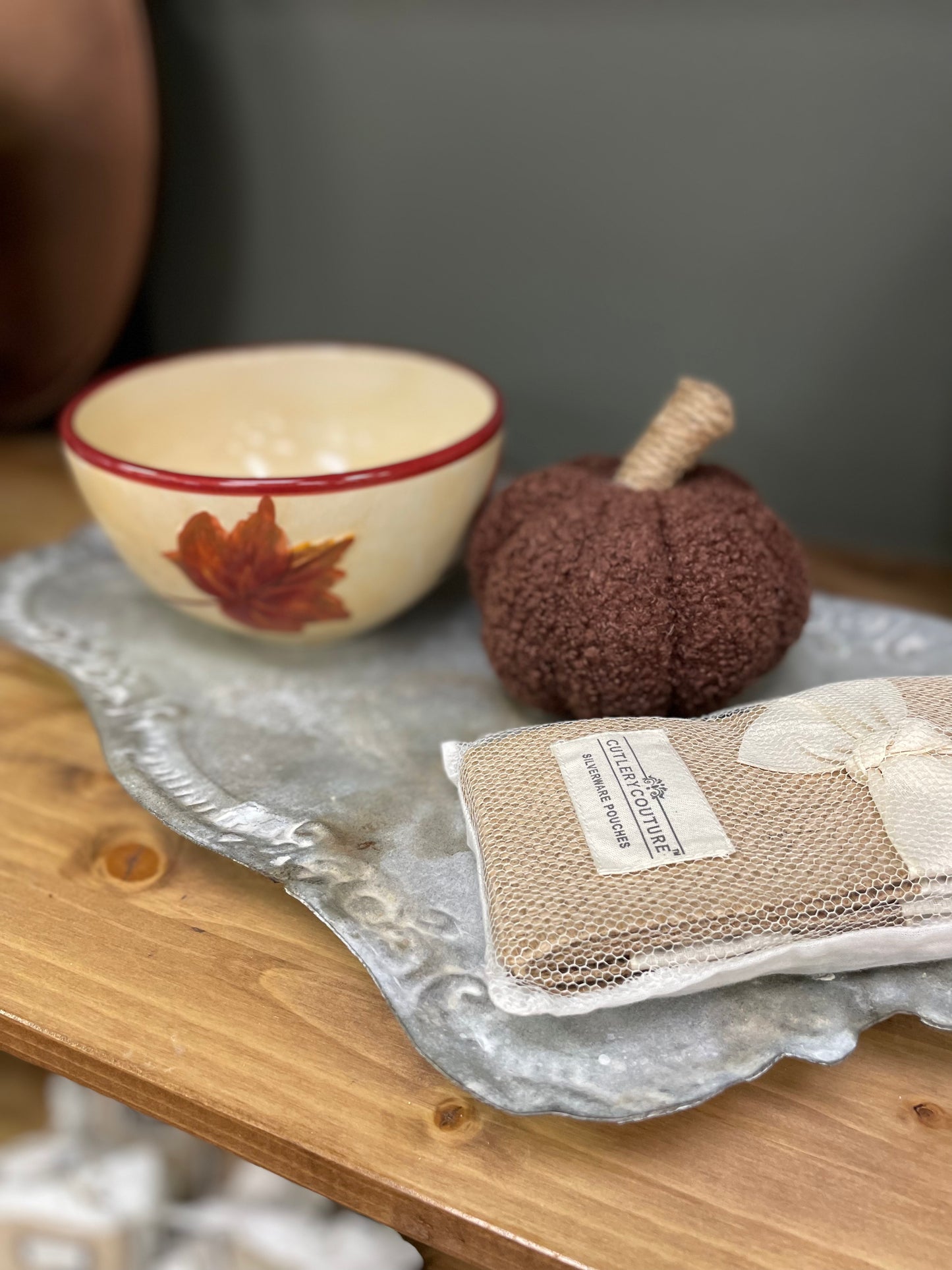 Sm Brown Fabric Pumpkin jute stem