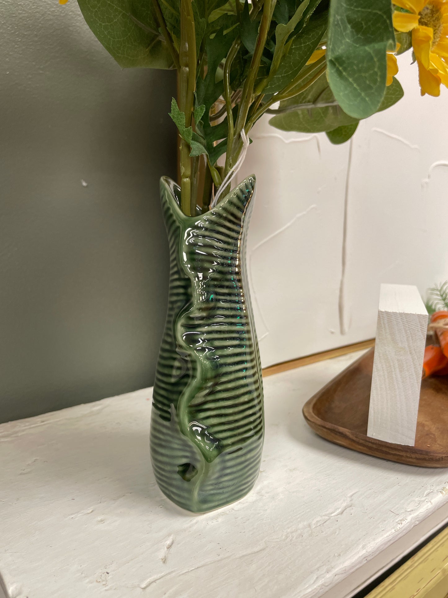 Green Leaf Vase