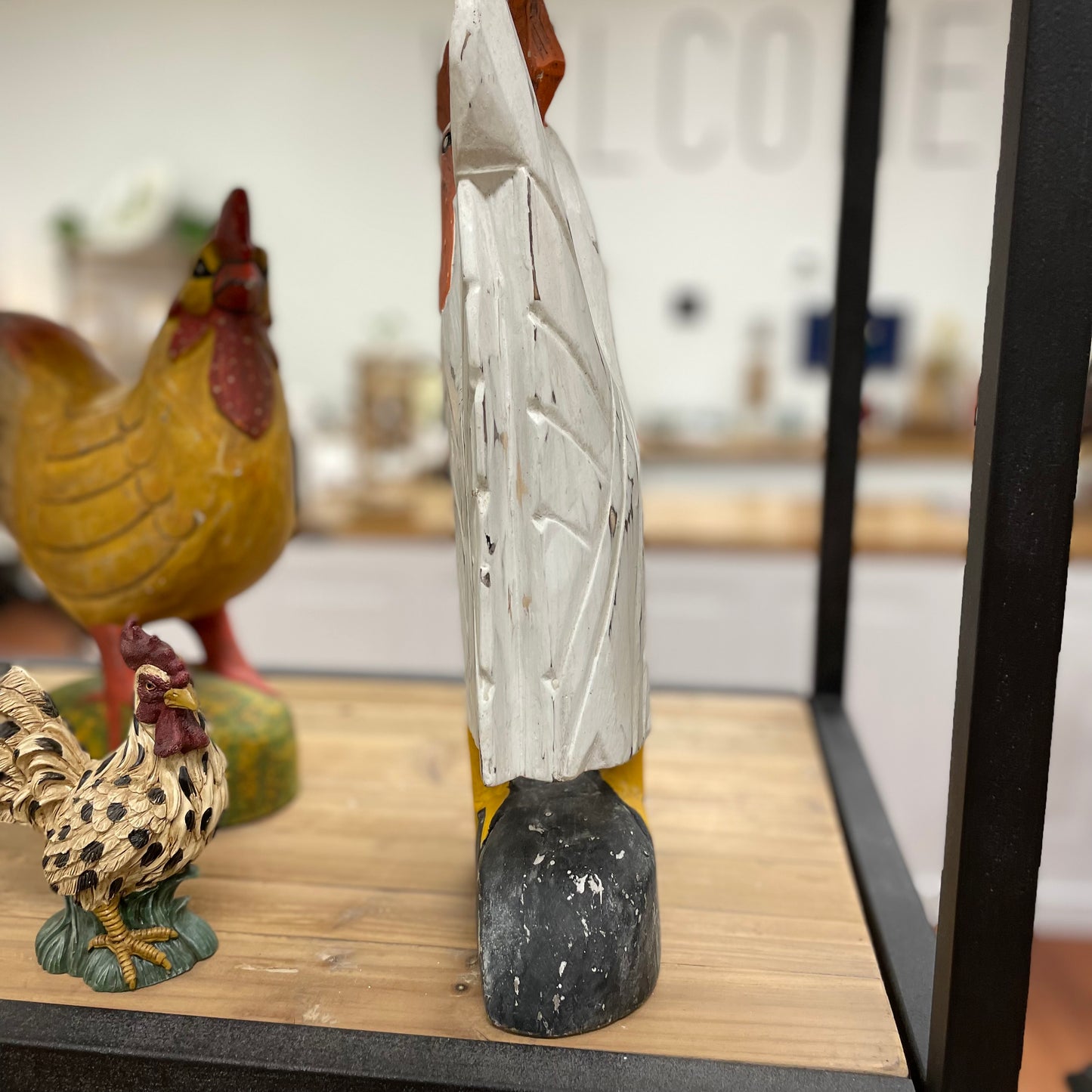 Wooden Hen - White