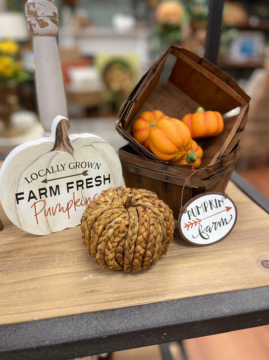 Corn Husk Pumpkin - brown