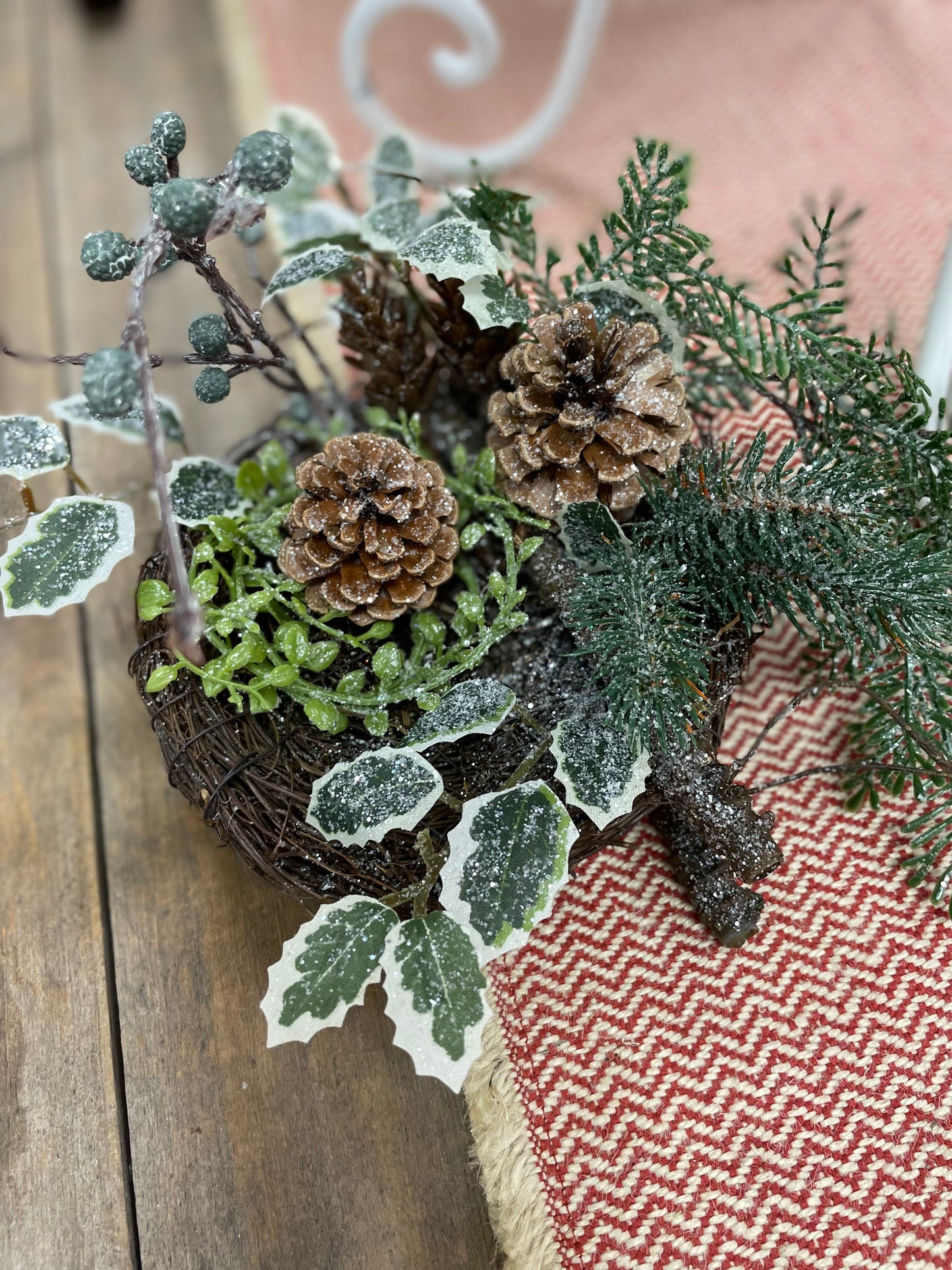 Birdnests Pine Tabletop