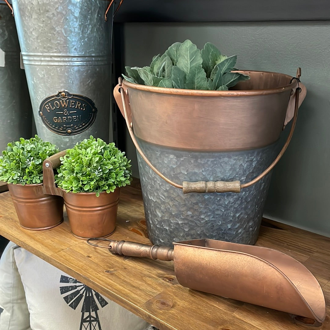 Copper Shovel