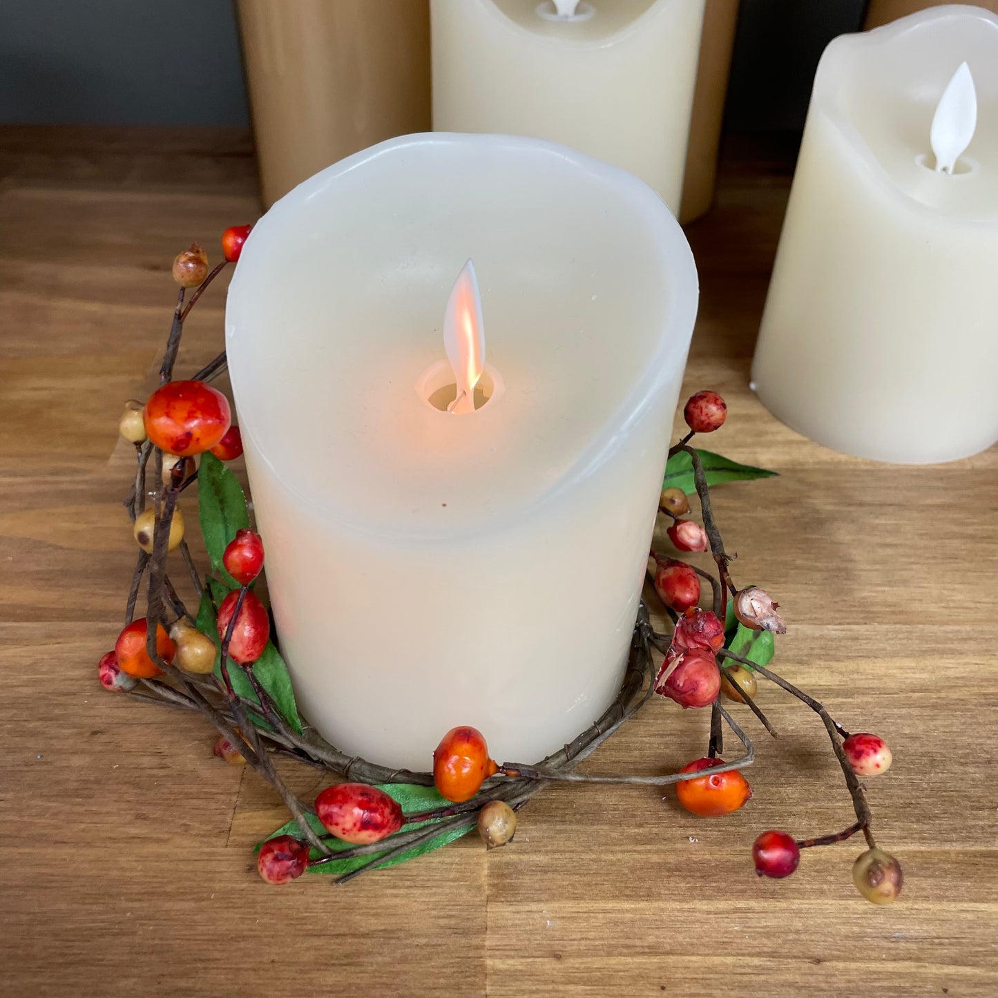 Berry candle ring