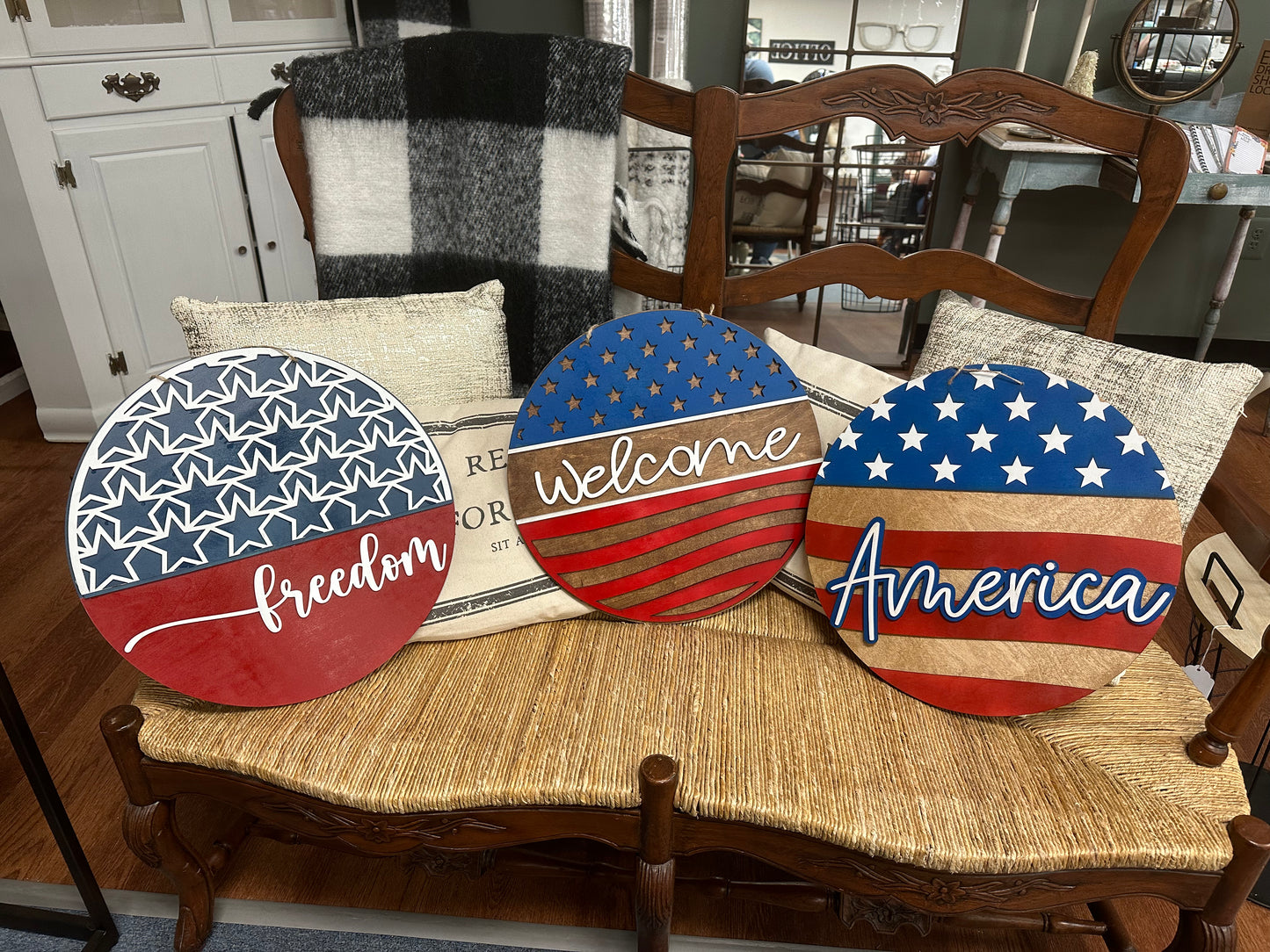 May 25th Patriotic Sip, Shop & Craft
