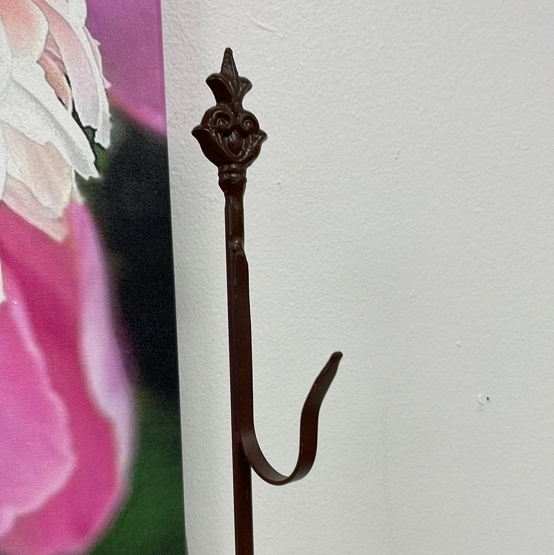 Tabletop Wreath Hanger