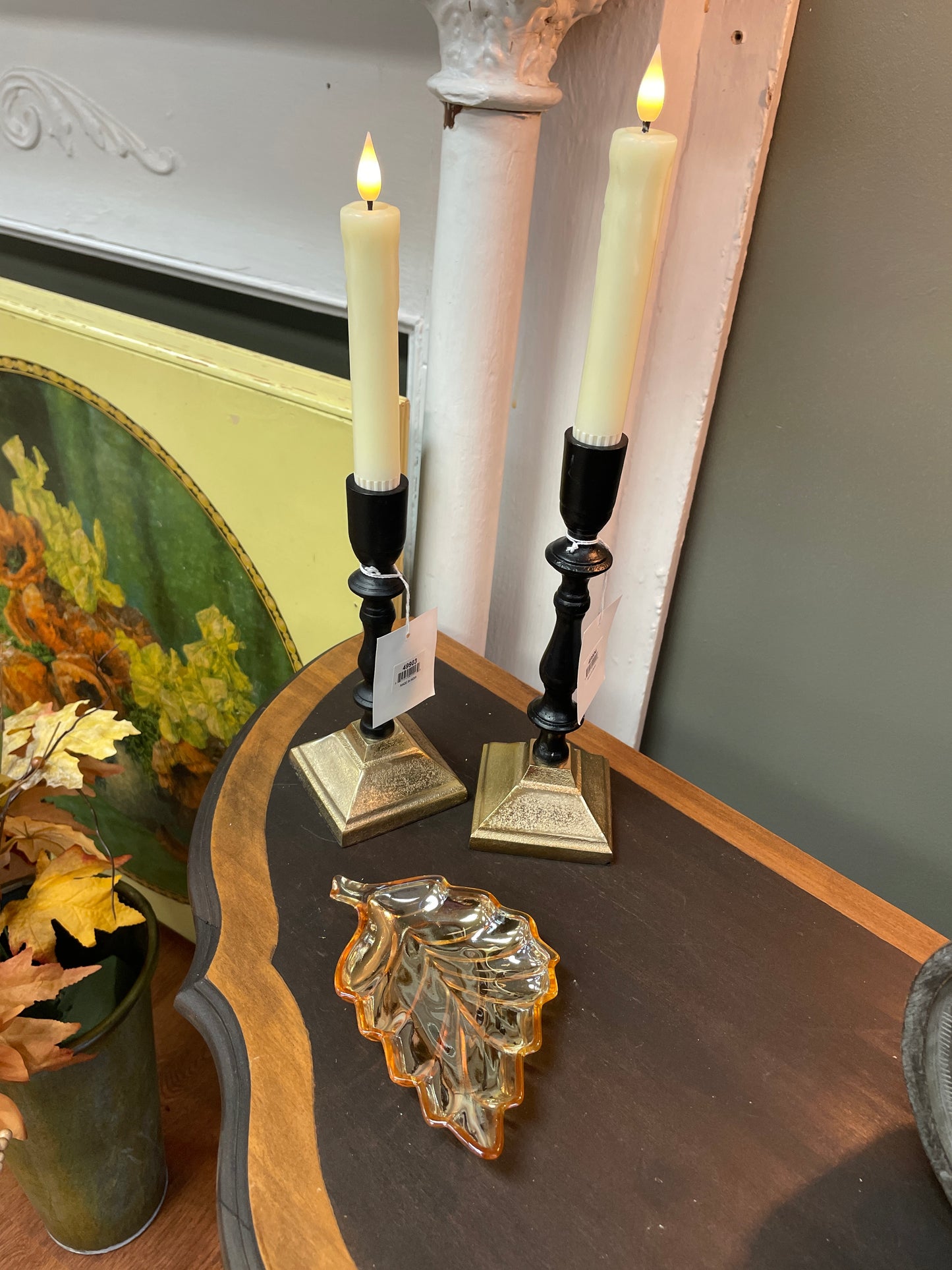 Carnival Leaf Glass Dish