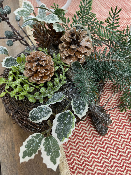 Birdnests Pine Tabletop