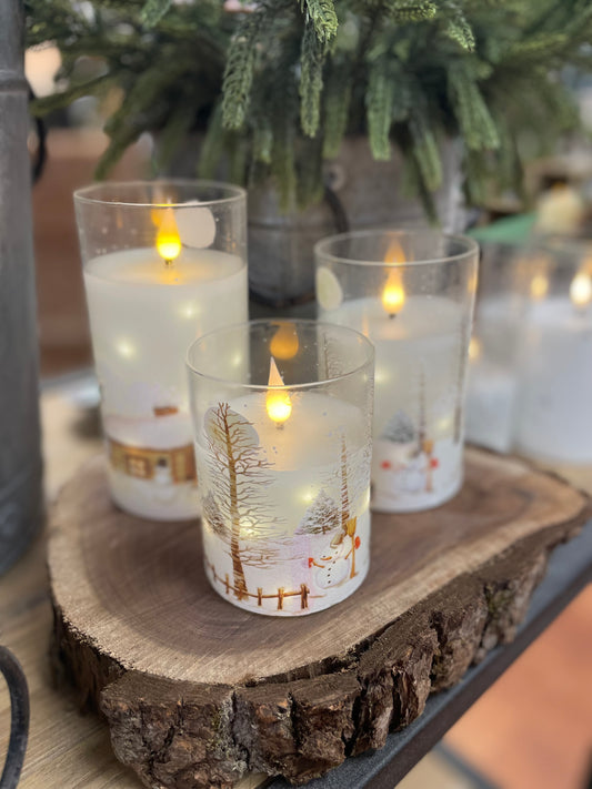 Snowy Scene Flickering Pillar