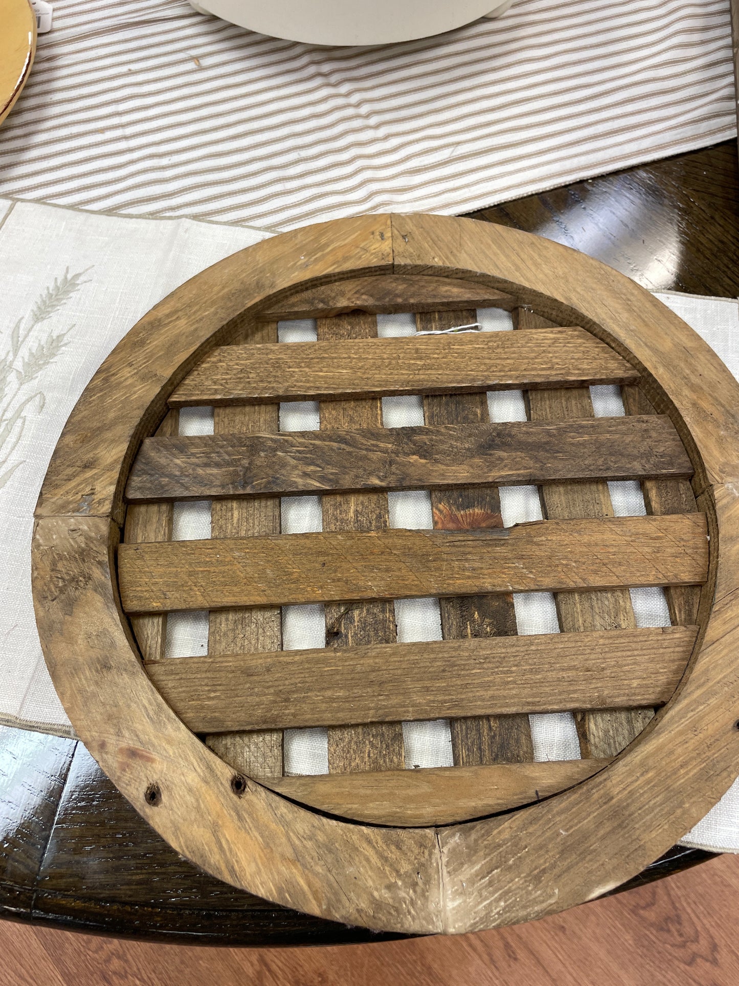 Wood Lattice Charger