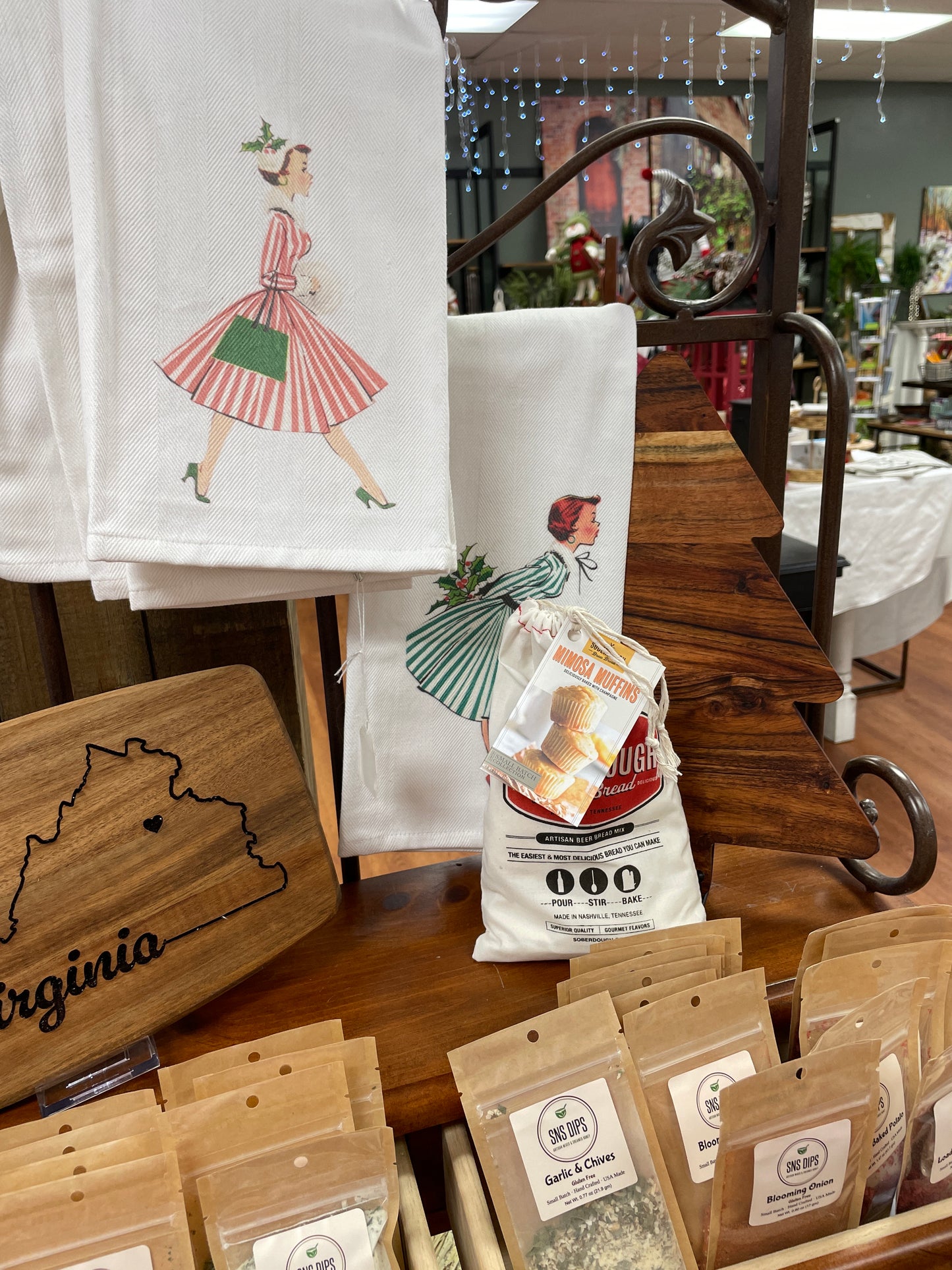 Tree Shaped Cutting Board/Server