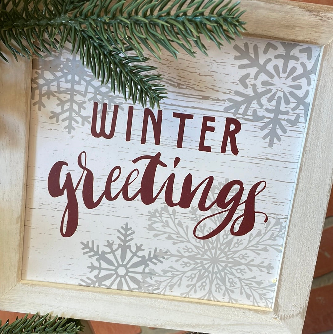 Winter Greetings Wreath -