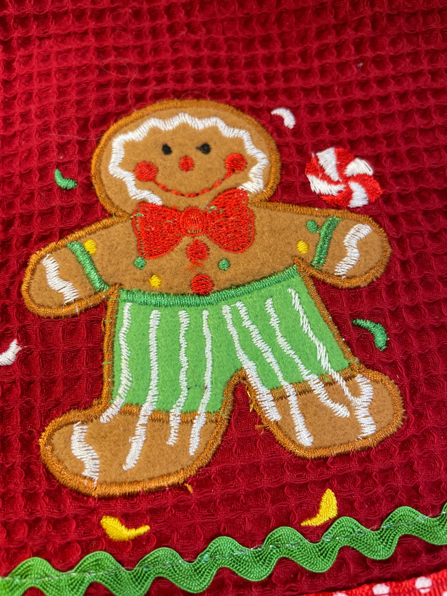 Gingerbread Tea Towel - Red