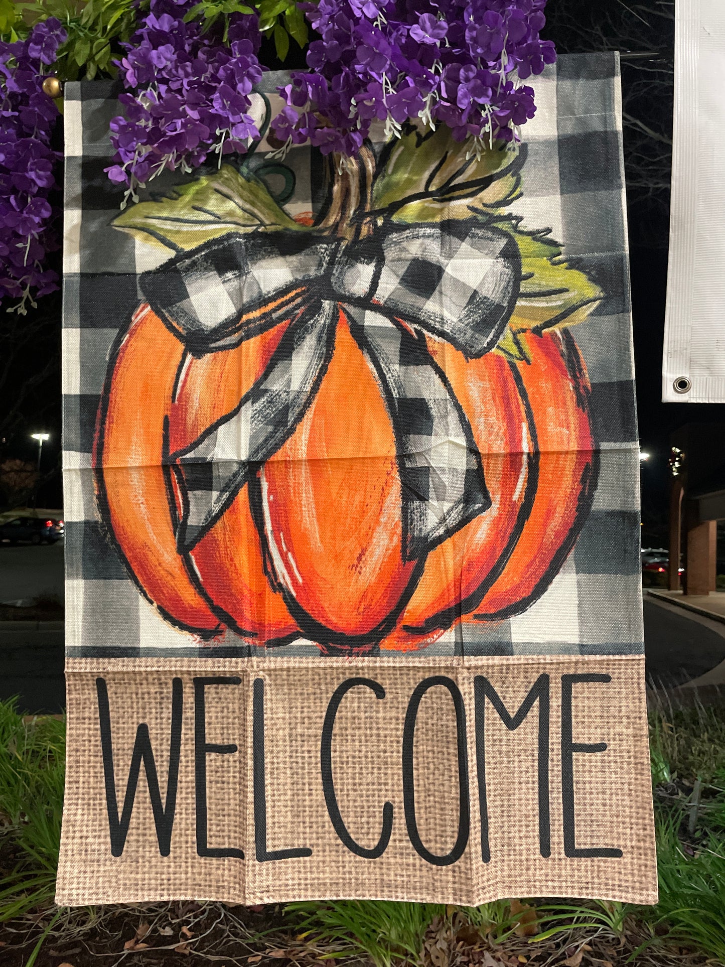 House Flag - B/W Welcome Pumpkin