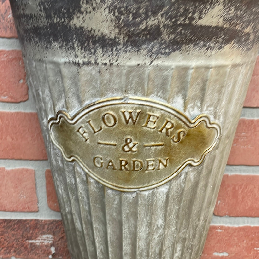 LG Flowers & Garden Half Wall bucket